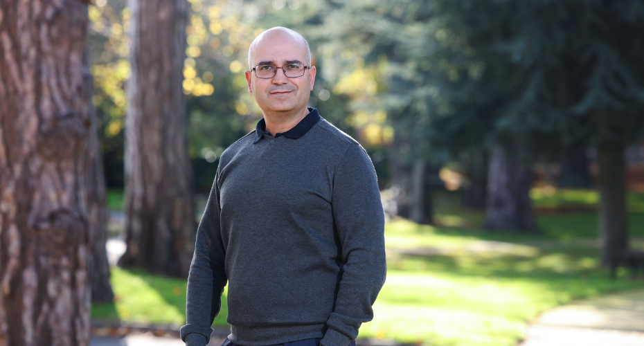 Adrian Fernandez-Perez, UCD faculty